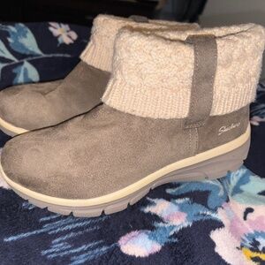 Sketchers boots
